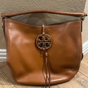 Tory Burch Metal Logo Miller